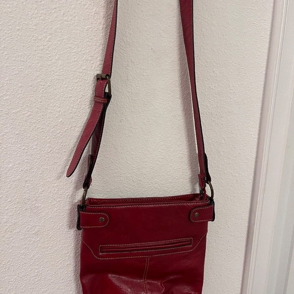 Liz Claiborne Axcess  Red faux Leather handbag - Picture 1 of 14
